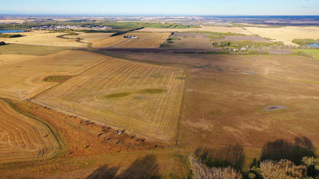 7520 C And East Trail, Innisfail, AB