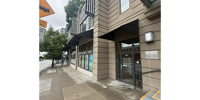 156 13th Street East, North Vancouver, BC