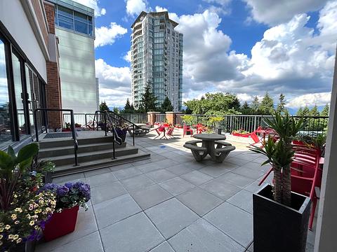 4555 Kingsway, Burnaby, BC