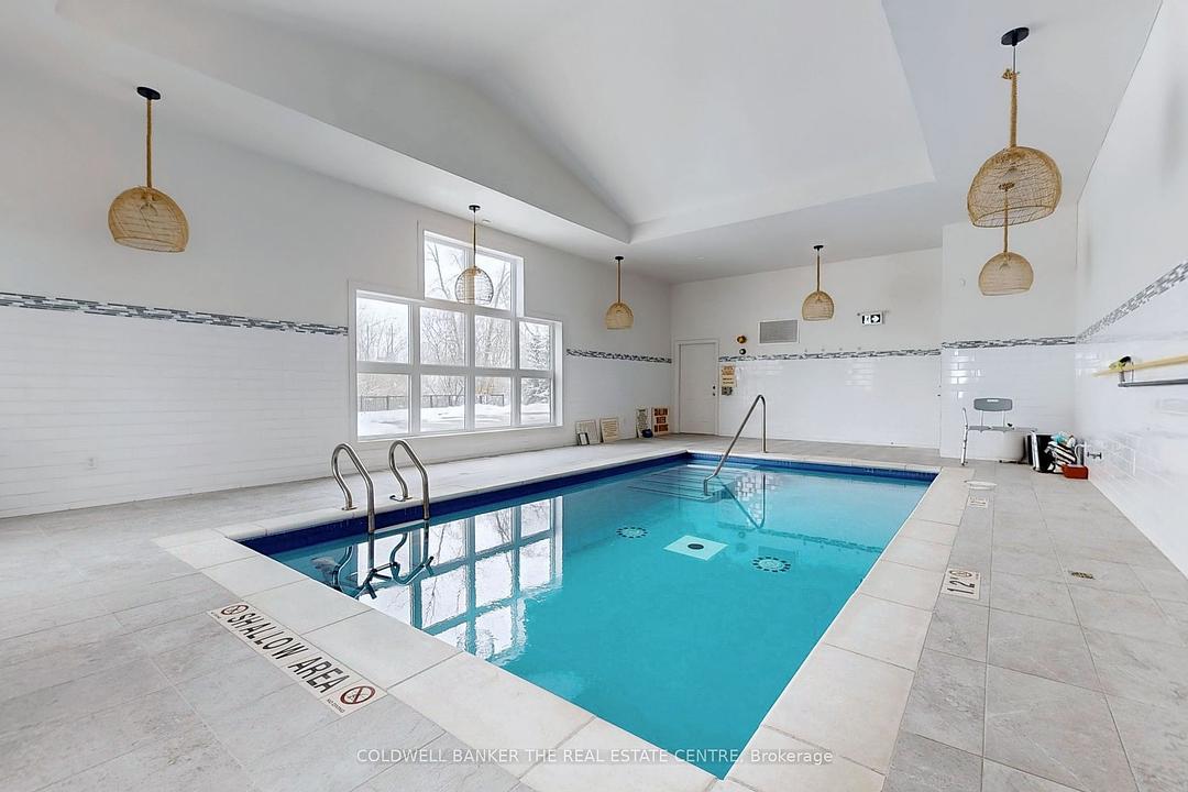 543 The Queensway South, Georgina, ON