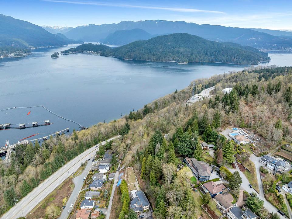 7235 - 7356 Bayview Drive, Burnaby, BC