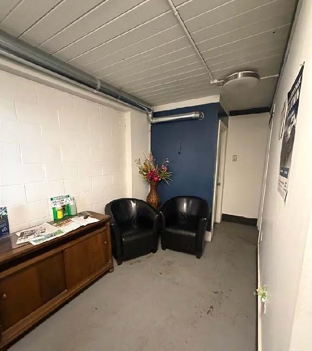 933a 48 Avenue Southeast, Calgary, AB