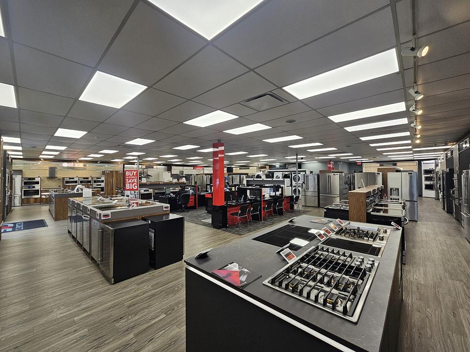 100 - 7637 Edmonds St, Burnaby, BC