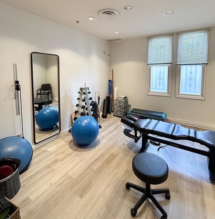 827 Hamilton Street, Vancouver, BC