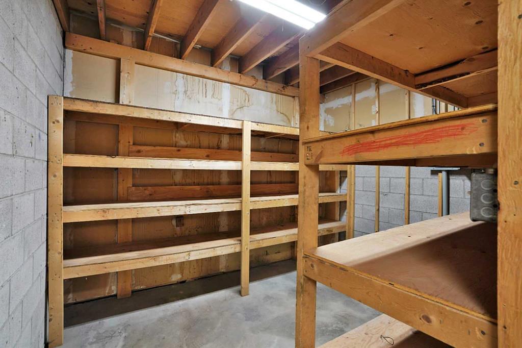 4407 45A Avenue, Rocky Mountain House, AB