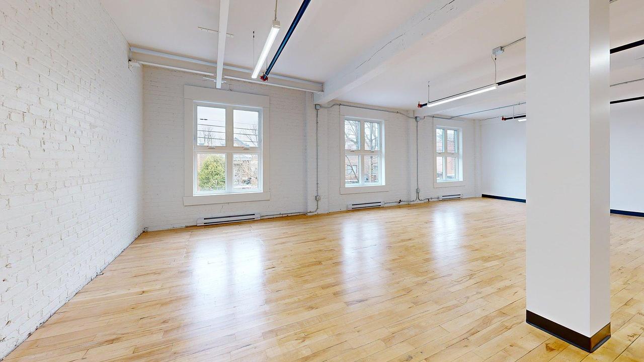 305 Rue de Bellechasse, Montréal, QC