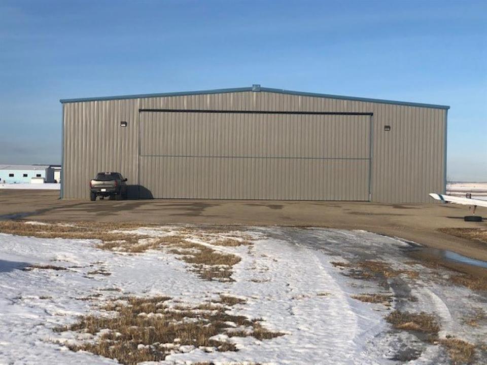 11010 Airport Drive, Grande Prairie, AB