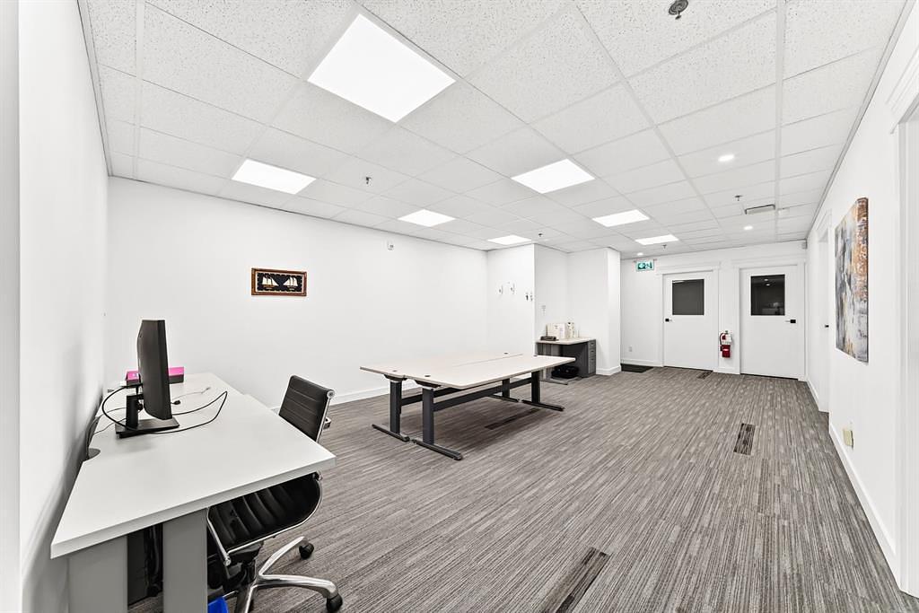 910 - 634 6 Avenue Southwest, Calgary, AB