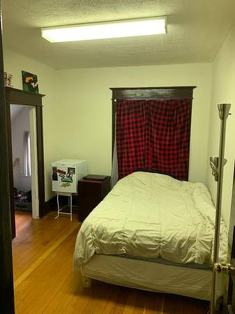 6 - 411 Seventh Street, New Westminster, BC
