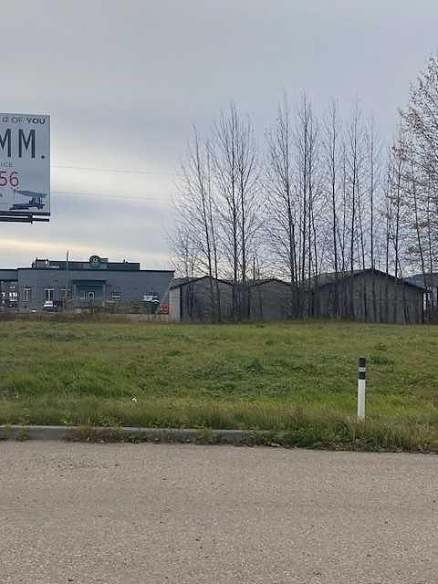 5512 Caxton Street West, Whitecourt, AB