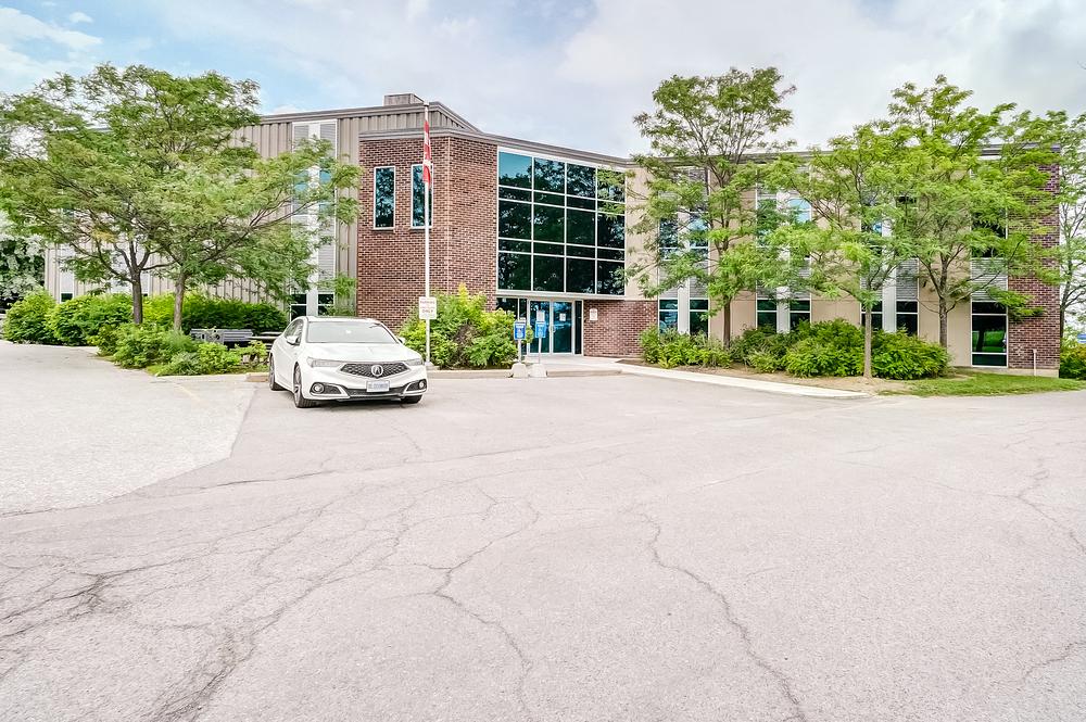 208 - Dedicated Desk - 62 Steacie Drive, Ottawa, ON