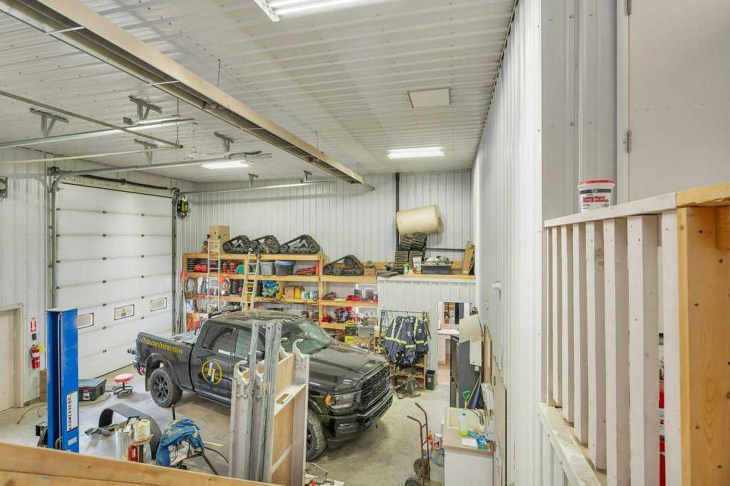 4911 50 Avenue, Eckville, AB