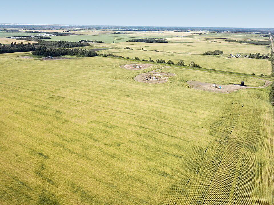 20506 Township Road 560, Strathcona County, AB