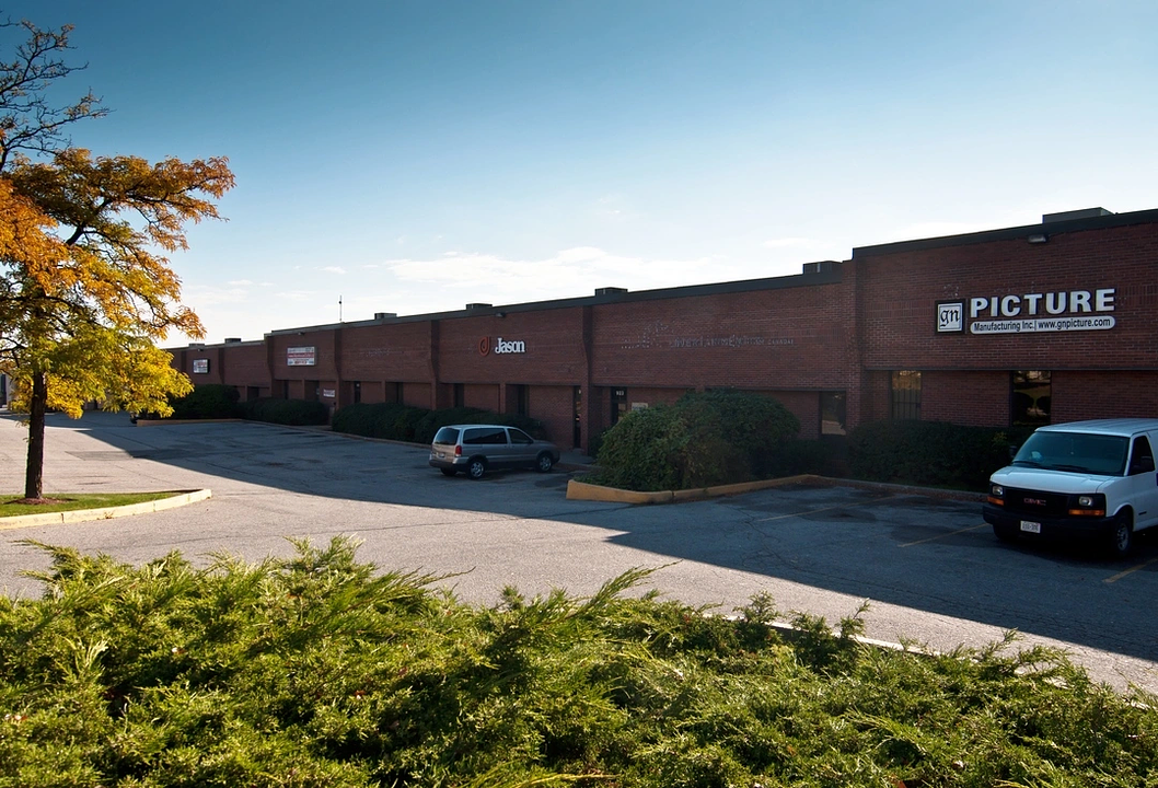 919 - 903 Matheson Boulevard East, Mississauga, ON