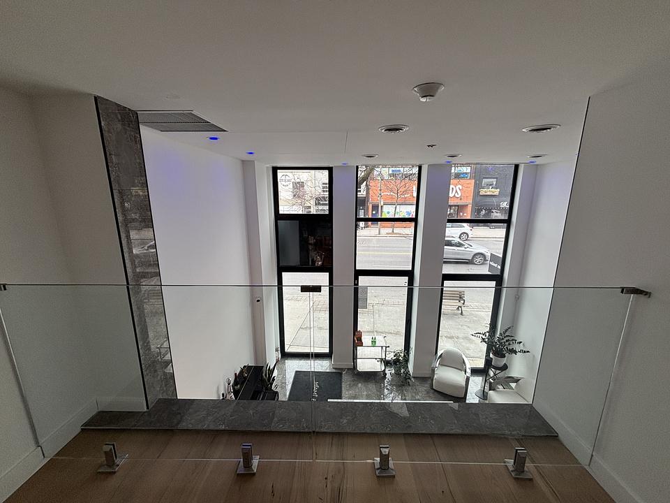 3429 Yonge Street, Toronto, ON