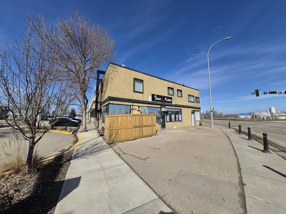 5004 Alberta 2 Alternate, Lacombe, AB