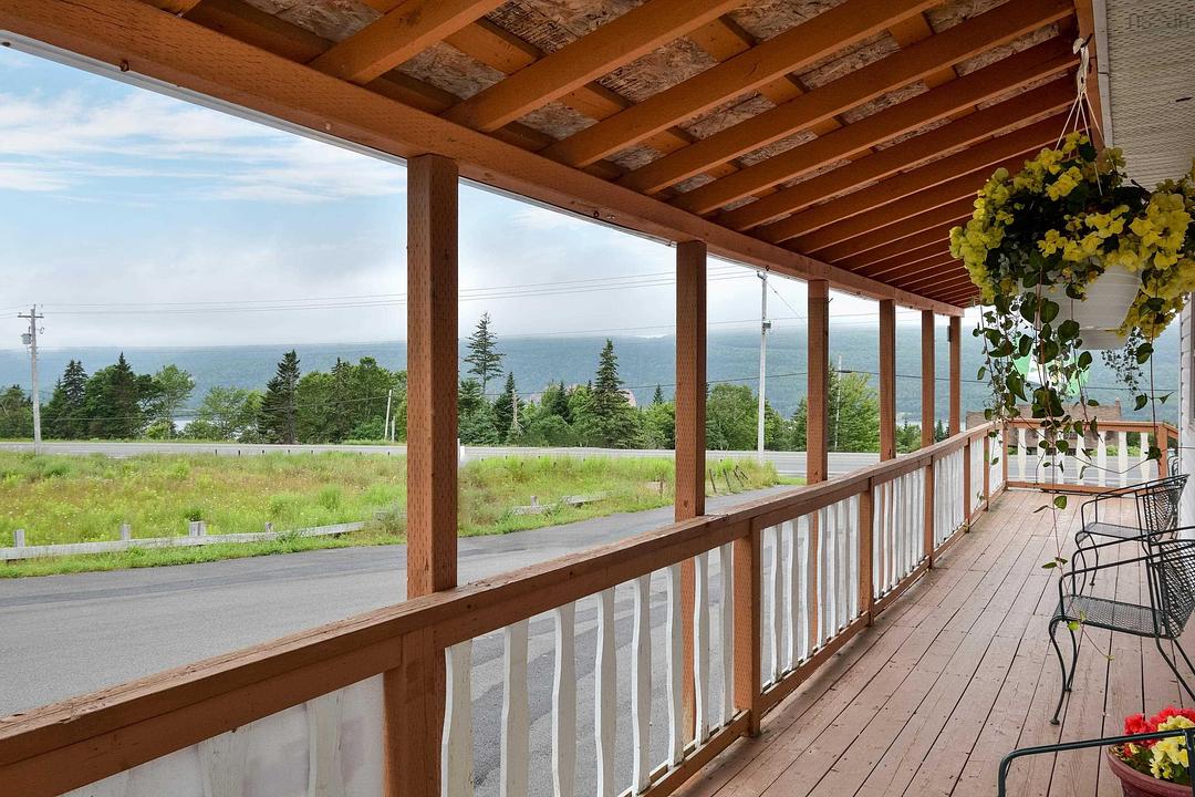 785 Nova Scotia 105, Boularderie, NS