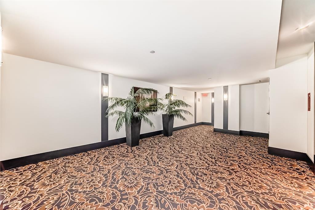 503 - 922 5 Avenue Southwest, Calgary, AB