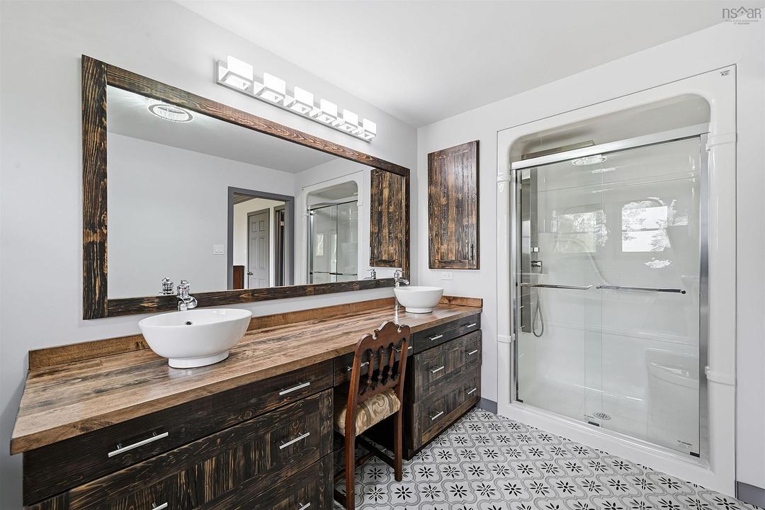 320 Cove Road, Economy, NS