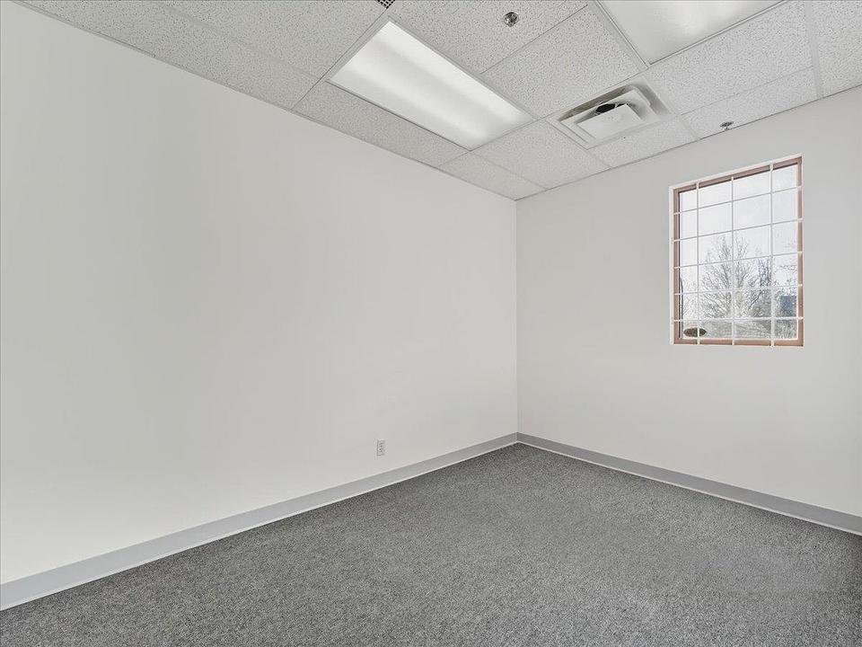 103/104 - 106-470 Kingsway, Vancouver, BC