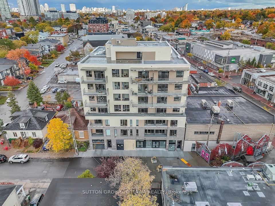 399 Winston Avenue, Ottawa, ON