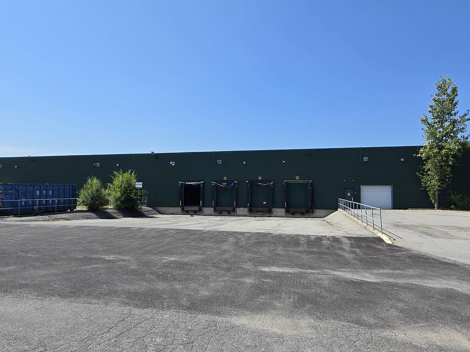 2695 Avenue Dollard, Montreal, QC