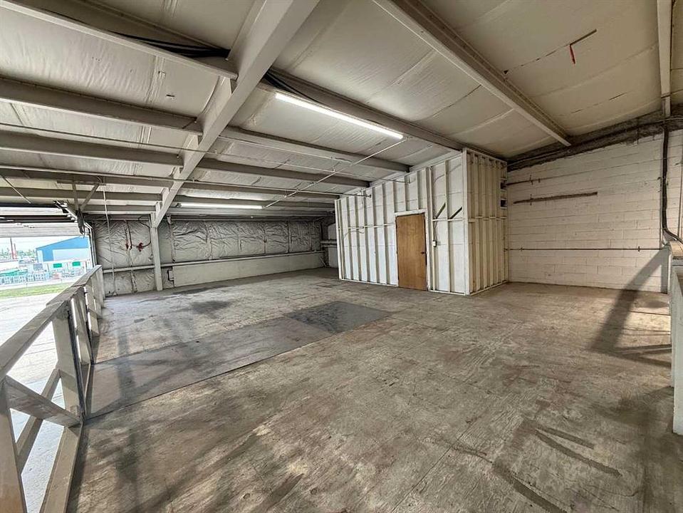 170 - 8319 Chiles Industrial Avenue, Red Deer, AB