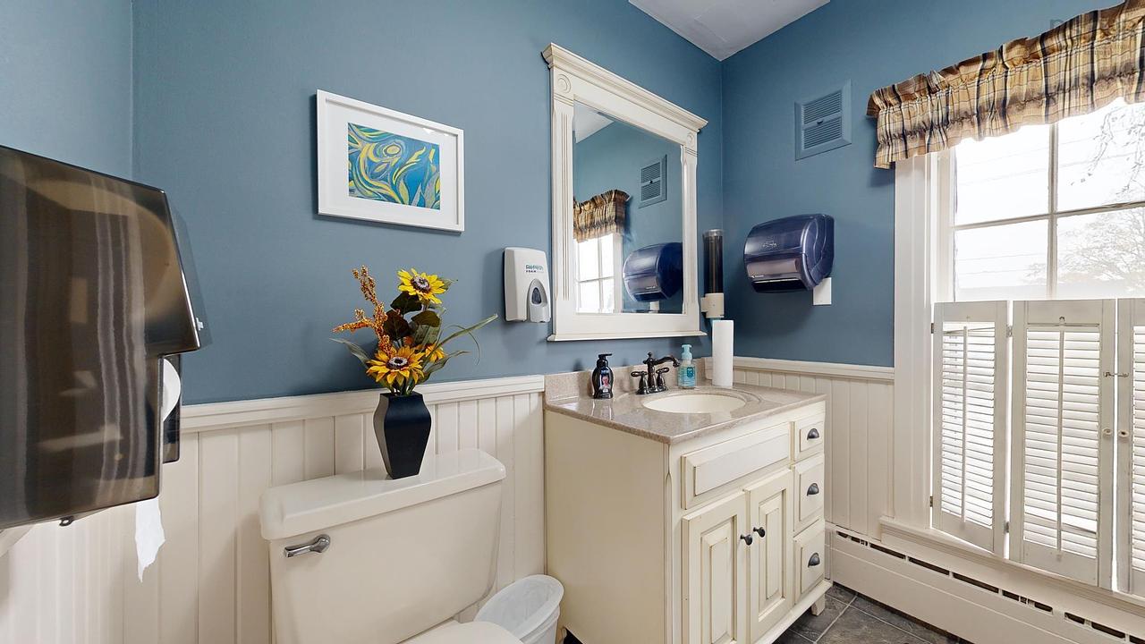 130 Water Street, Shelburne, NS
