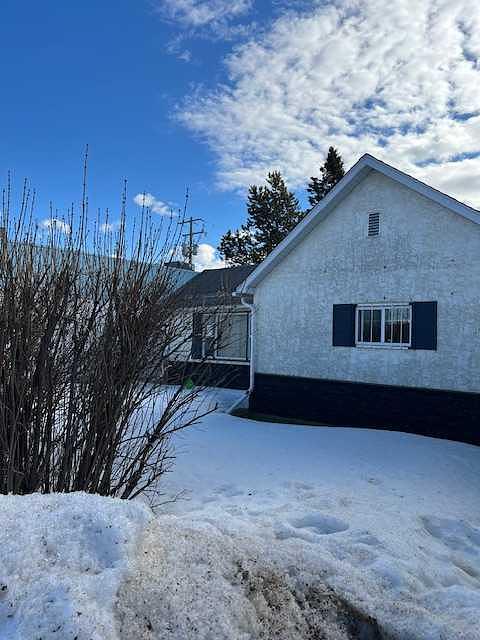 5015 51 Avenue, Whitecourt, AB