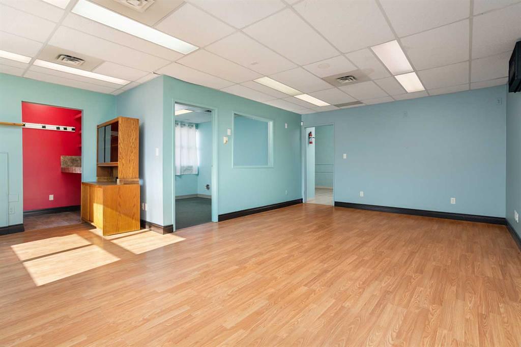 5038 49 Street, Daysland, AB