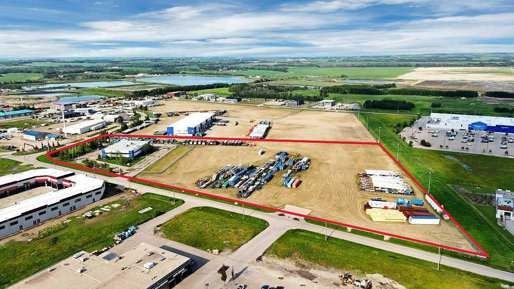 33 Schenk Industrial Road, Sylvan Lake, AB