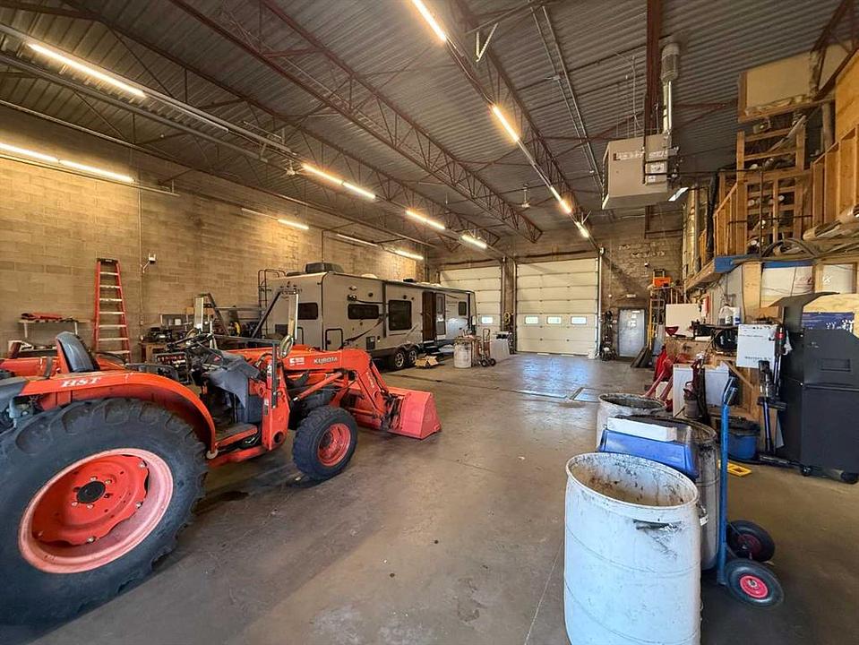 232 Stubb Ross Road, Lethbridge, AB