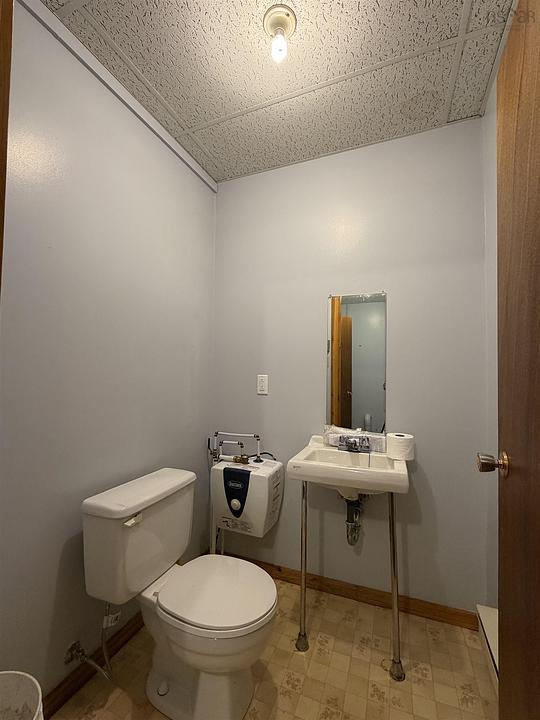 237 Main Street, Parrsboro, NS