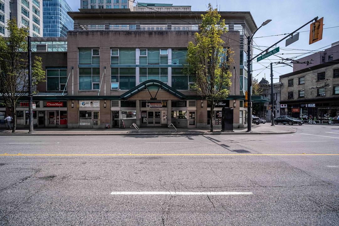 232 - 515 W Pender St, Vancouver, BC