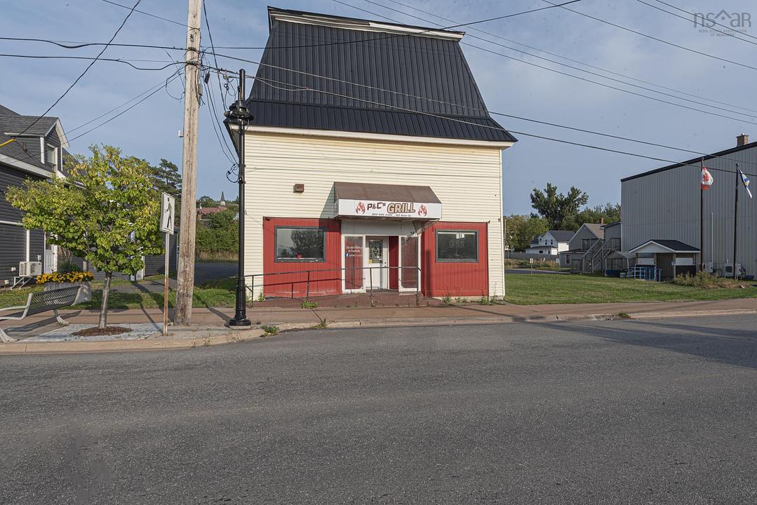 102 Main Street, Trenton, NS