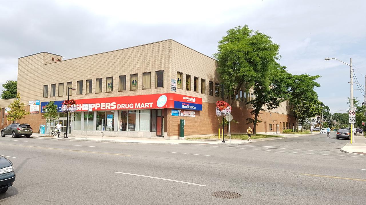 202 - 2494 Danforth Avenue, Toronto, ON