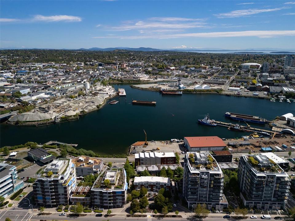 300-305 - 388 Harbour Road, Victoria, BC