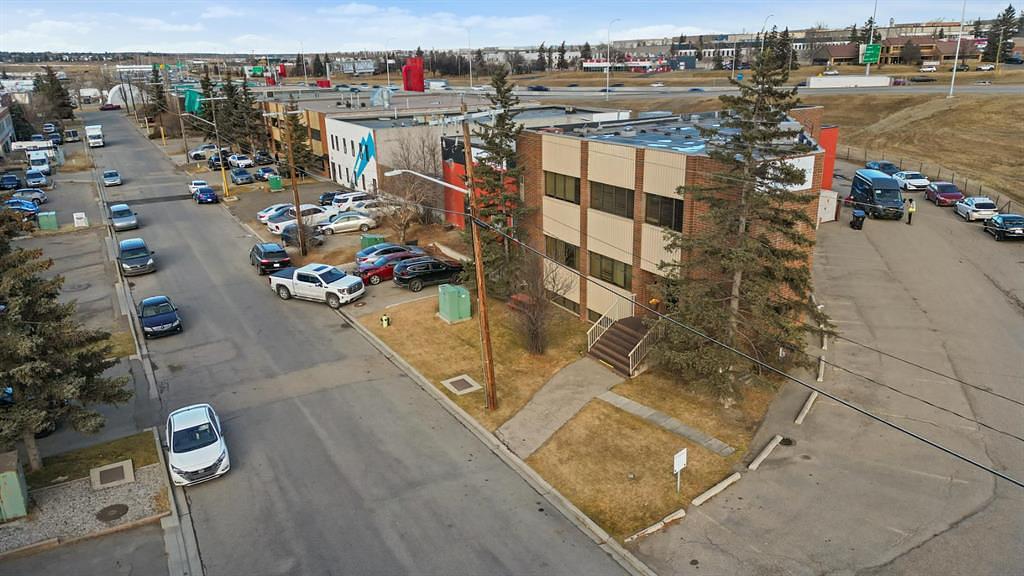 76 Skyline Crescent Northeast, Calgary, AB