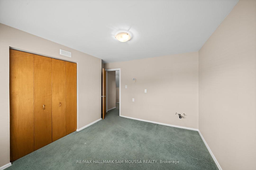 1969 Bank Street, Ottawa, ON
