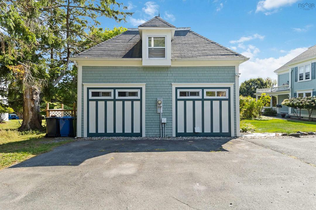 66 McDonald Street, Lunenburg, NS