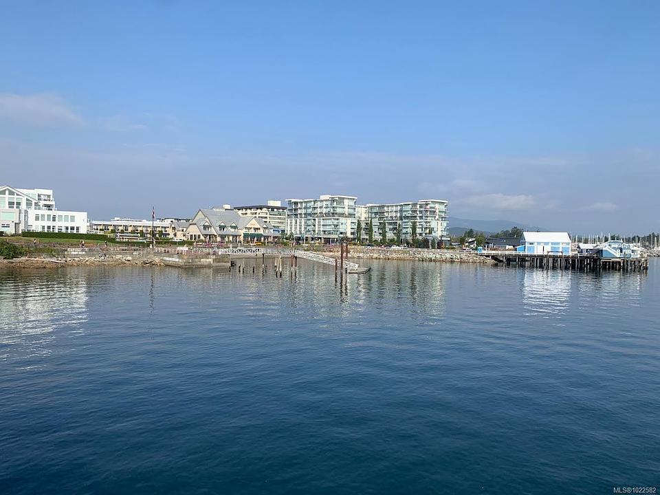 #101 - 9776 Fourth Street, Sidney, BC
