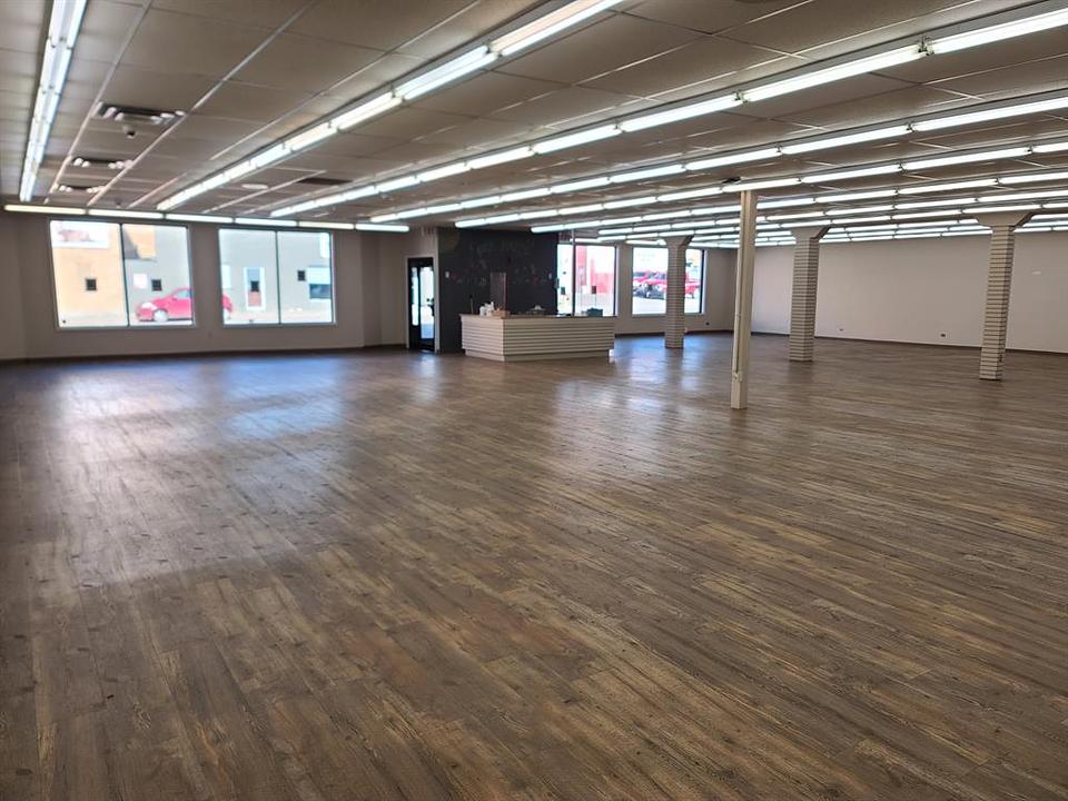 10013 100 Avenue, Peace River, AB
