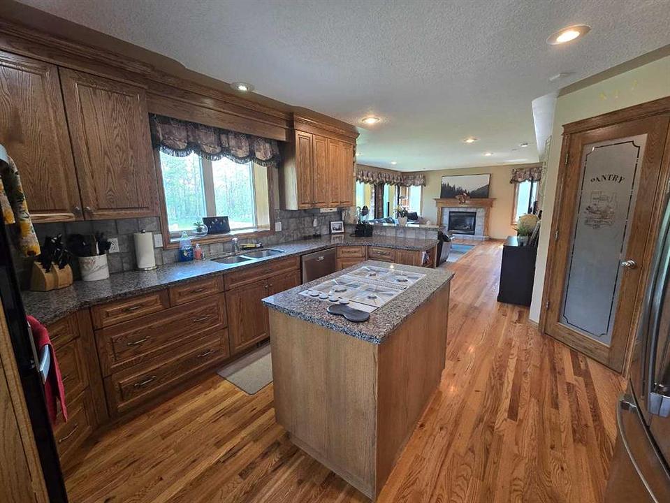 28244 Alberta 590, Innisfail, AB