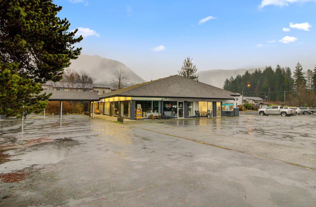 375 Nimpkish Dr, Gold River, BC