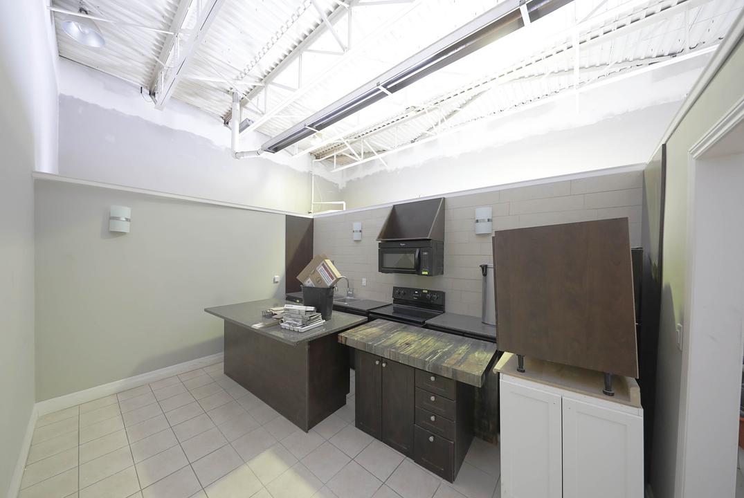 8+9 - 300 Mill St, Kitchener, ON
