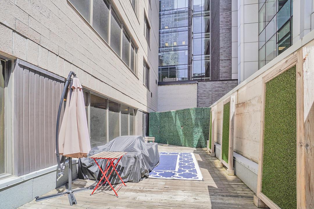 150-200-350 - 614 Rue Saint-Jacques, Montréal, QC