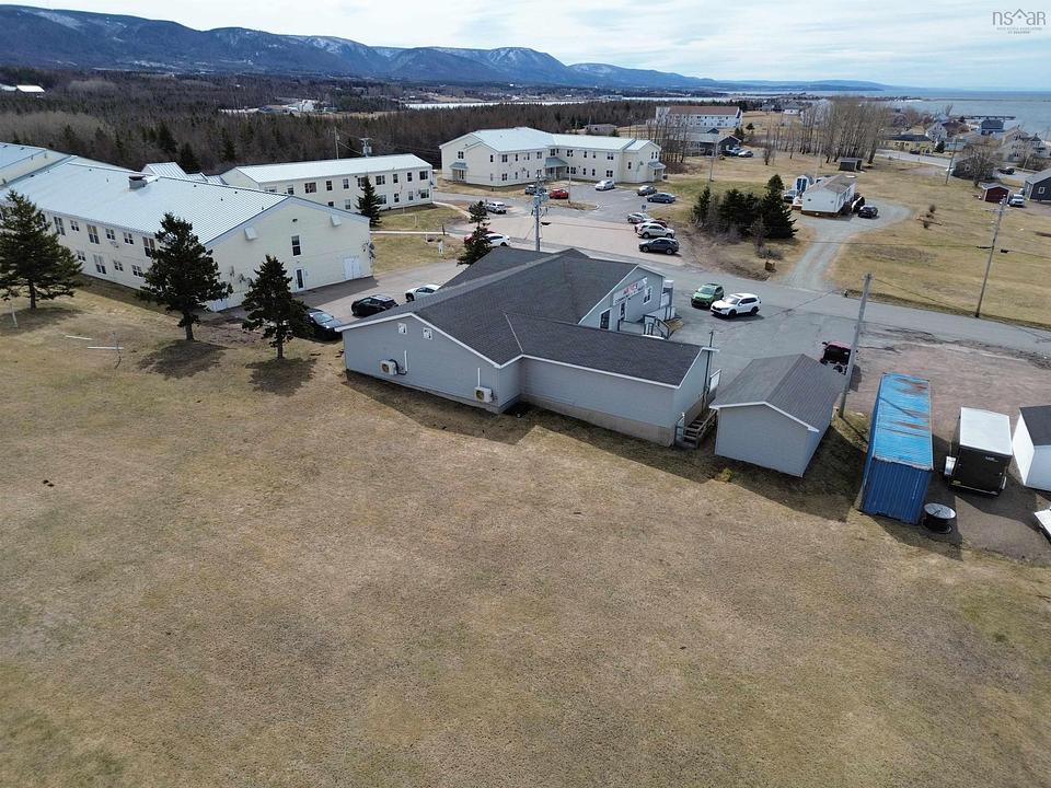 15 Pere Goirrior Avenue, Chéticamp, NS