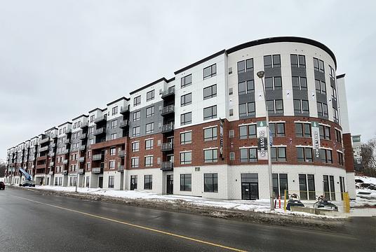 180 Kanata Avenue, Ottawa, ON