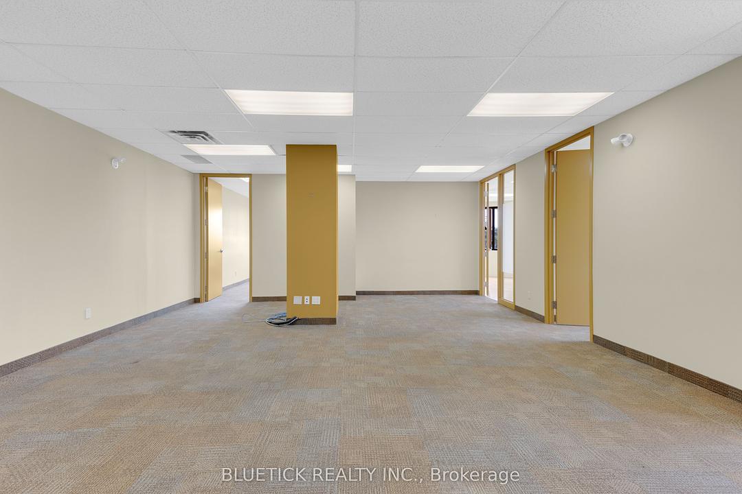 209 - 710 Dorval Drive, Oakville, ON