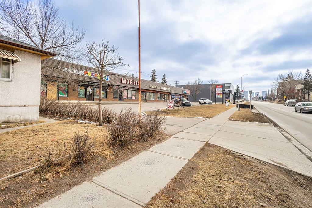 2620 Centre Street North, Calgary, AB